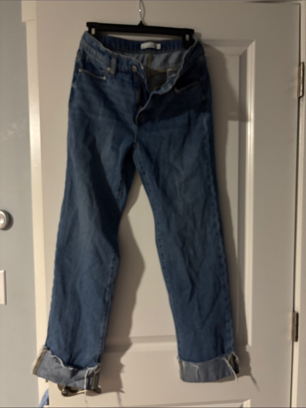 Loft women’s crop/cuffed jeans. Women’s size 00/24.‎
